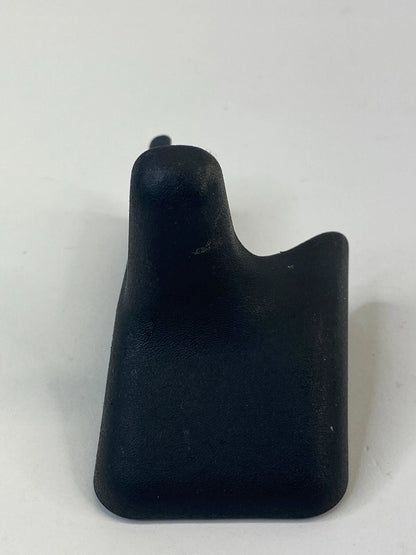 1993-2002 TOYOTA COROLLA RIGHT SEAT TRACK END COVER TRIM CAP 72157-02010 OEM