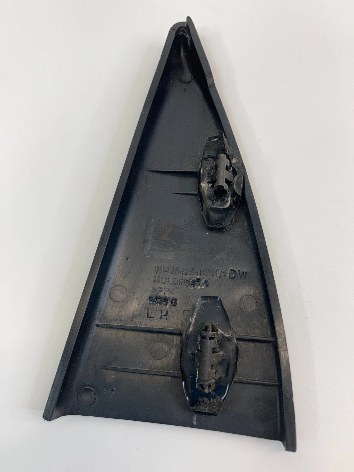 08-11 FORD FOCUS REAR LEFT SIDE INNER CORNER COVER TRIM MOLDING 8S4354254K06
