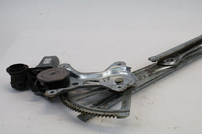 2003-2008 TOYOTA COROLLA FRONT RIGHT DOOR WINDOW MOTOR W/ REGULATOR 85710-AA050