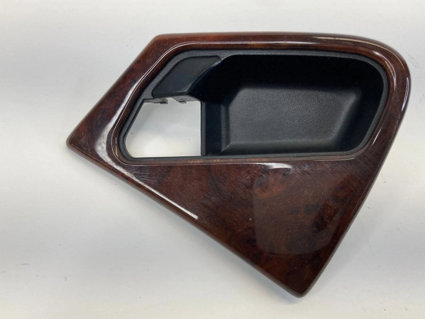 2000-2003 MERCEDES-BENZ ML 320 FRONT LEFT INTERIOR DOOR HANDLE BEZEL A1637660164