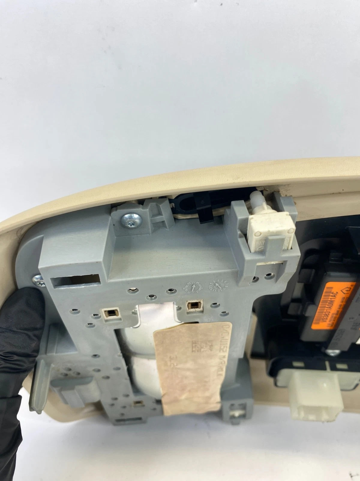 2002-2005 FORD EXPLORER ROOF OVERHEAD CONSOLE DOME LAMP LIGHT W/ SUNROOF SWITCH