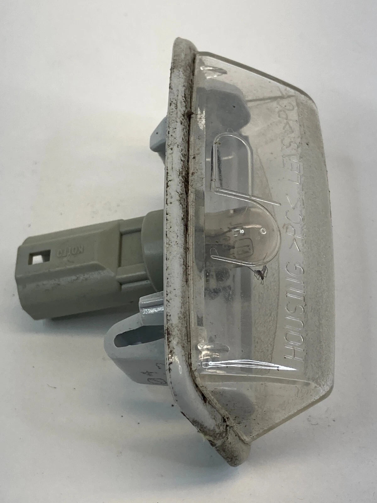 2003 04 05 06 07 2008 TOYOTA COROLLA REAR BACK LICENSE PLATE LIGHT LAMP OEM
