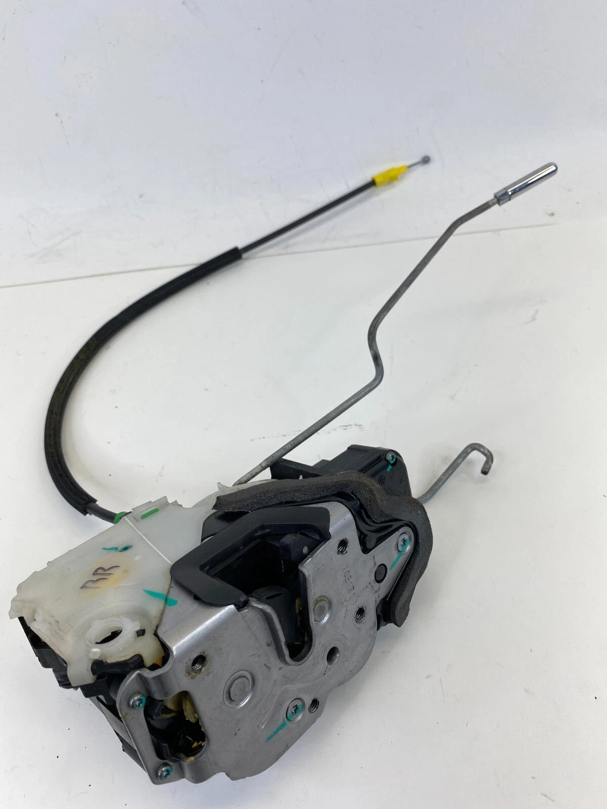 2010-2016 CADILLAC SRX REAR RIGHT DOOR LOCK LATCH ACTUATOR RELEASE 13503784 OEM
