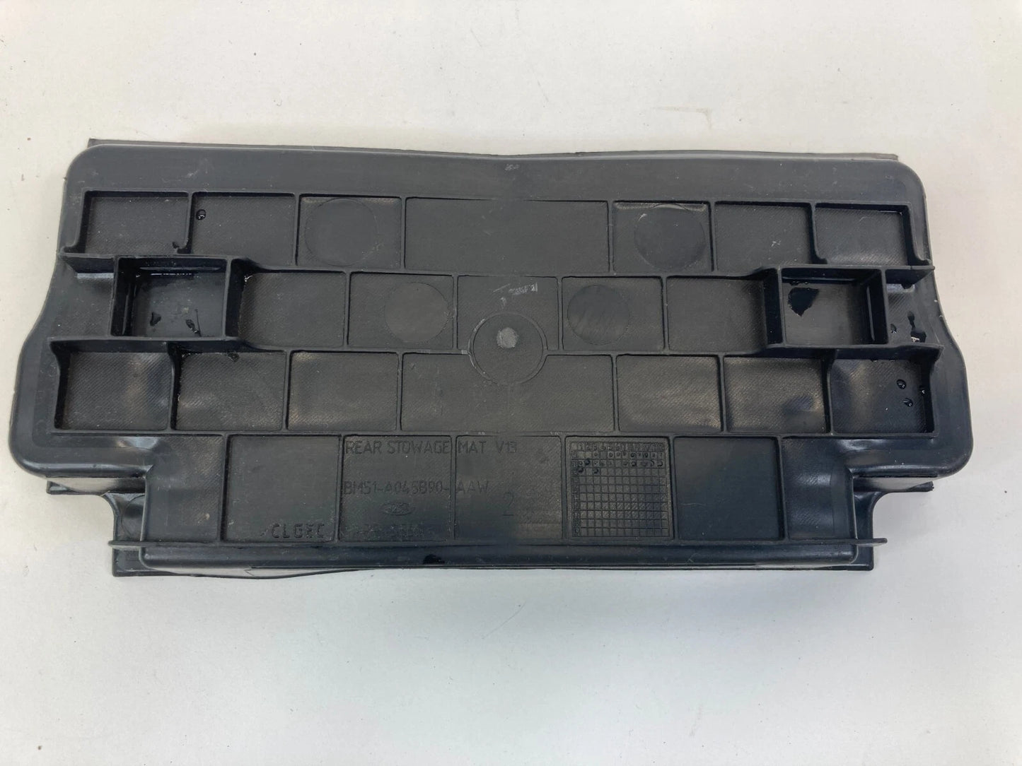 2012-2014 FORD FOCUS CENTER CONSOLE STORAGE COMPARTMENT MAT BM51-A045B90-AAW