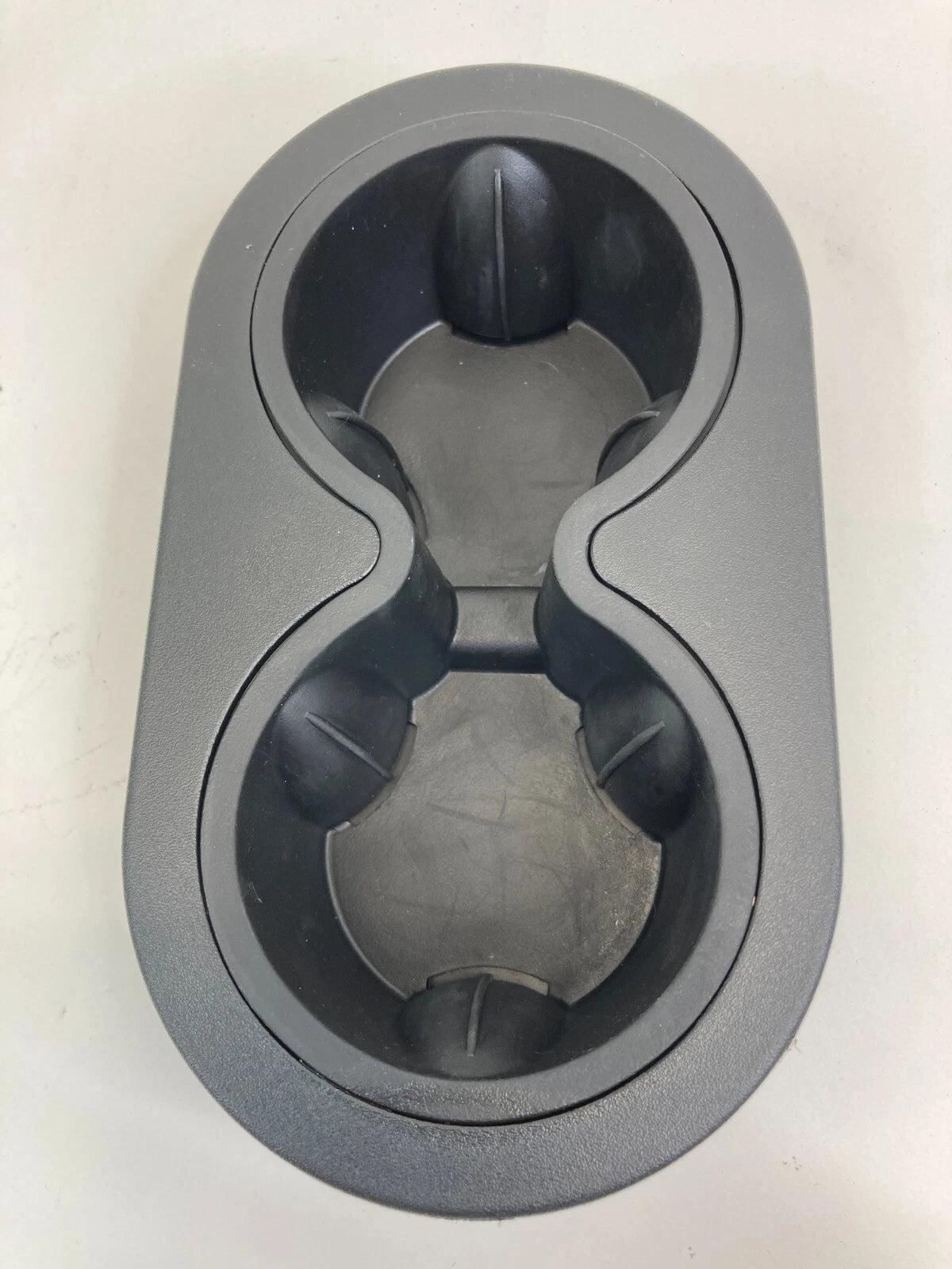 2010-2017 CHEVROLET EQUINOX REAR SEAT CENTER CONSOLE CUP HOLDER INSERT C7GZ63101