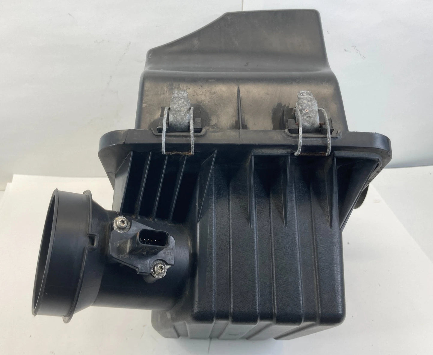 2004 2005 FORD EXPLORER AIR INTAKE CLEANER ASSEMBLY HOUSING OEM 4L24-9C662-AB