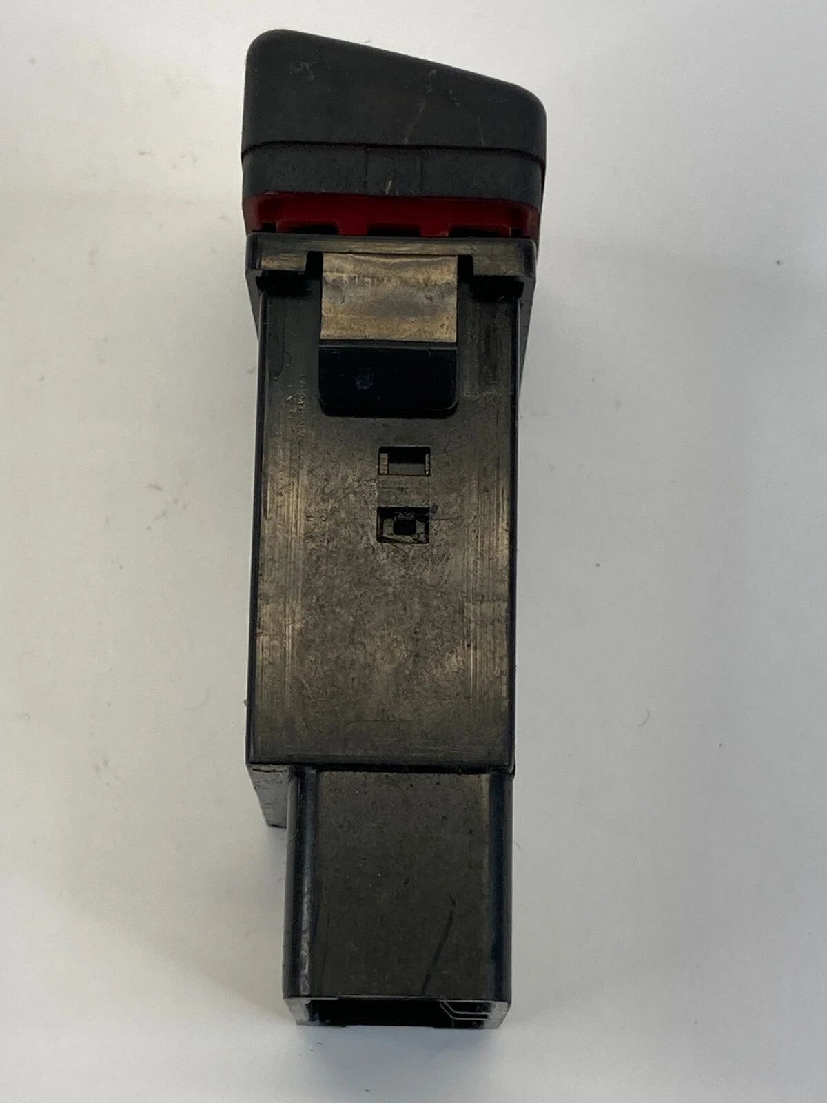 2006-2008 HYUNDAI SONATA DASH HAZARD WARNING LIGHT CONTROL SWITCH BUTTON OEM
