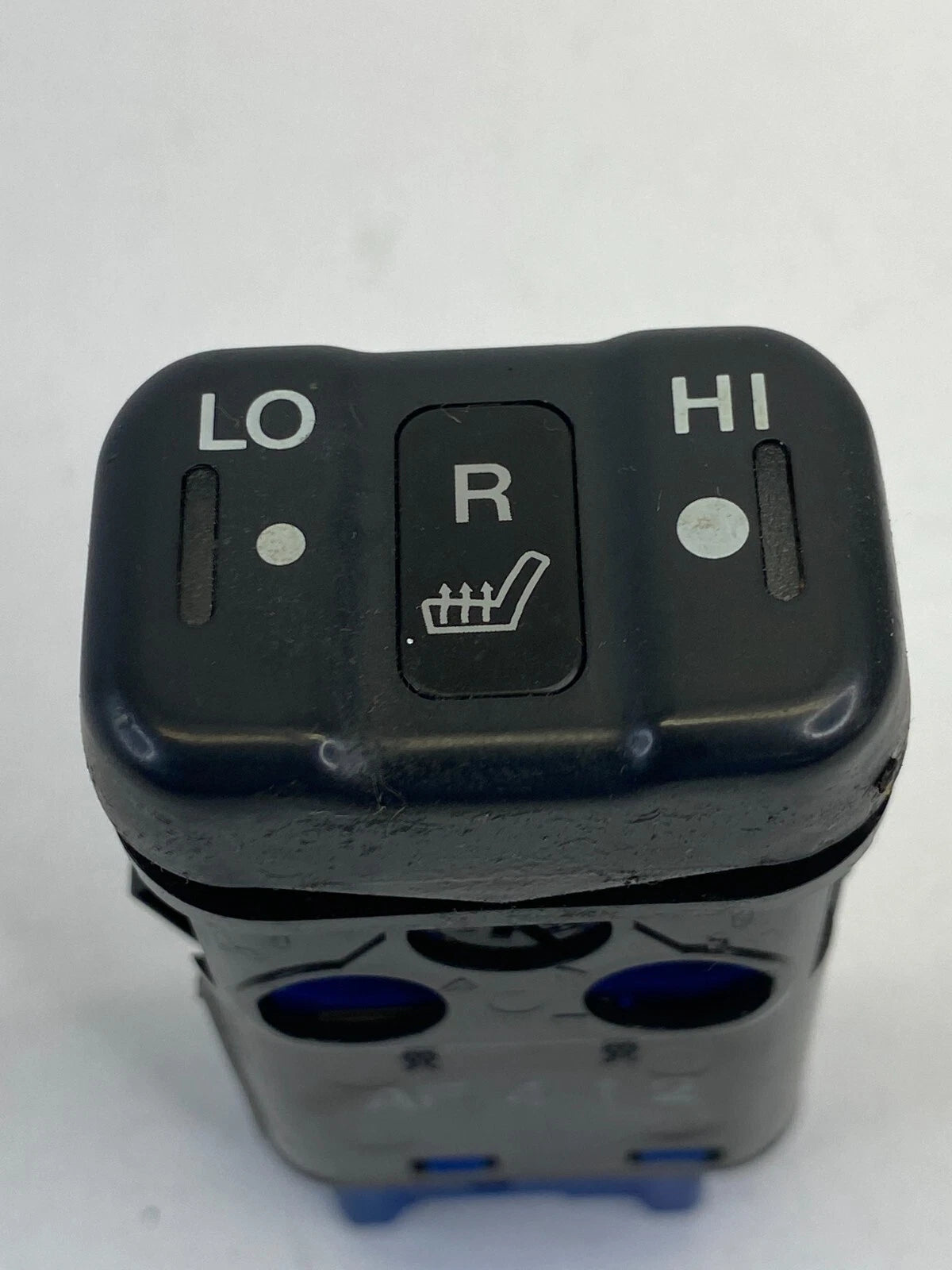 2004 2005 HONDA PILOT EX SUV 4-DR FRONT RIGHT HEATED CONTROL SWITCH ASSEMBLY OEM