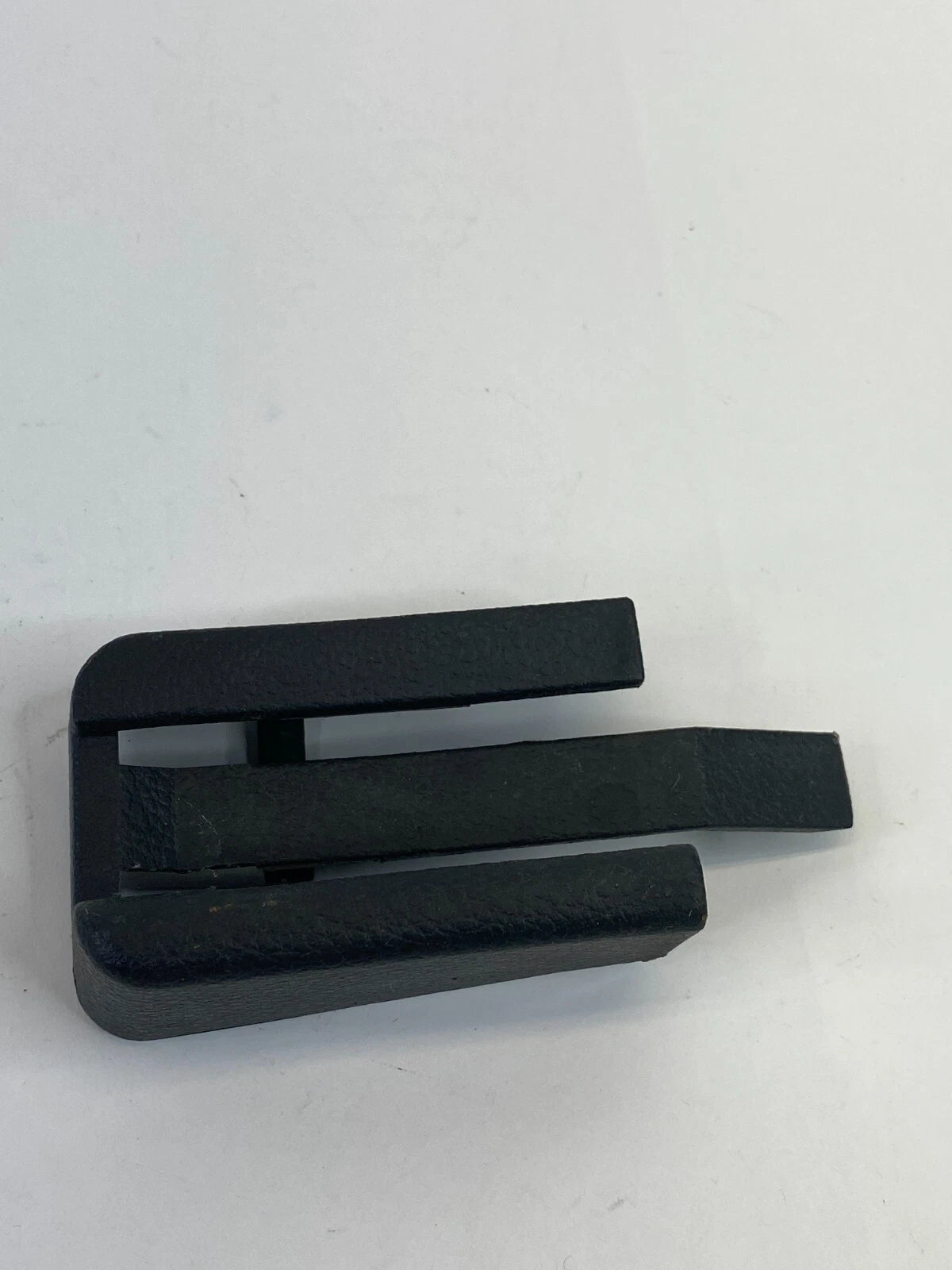 2007-2012 NISSAN ALTIMA RIGHT PASSENGER SIDE SEAT TRACK RAIL END COVER CAP OEM