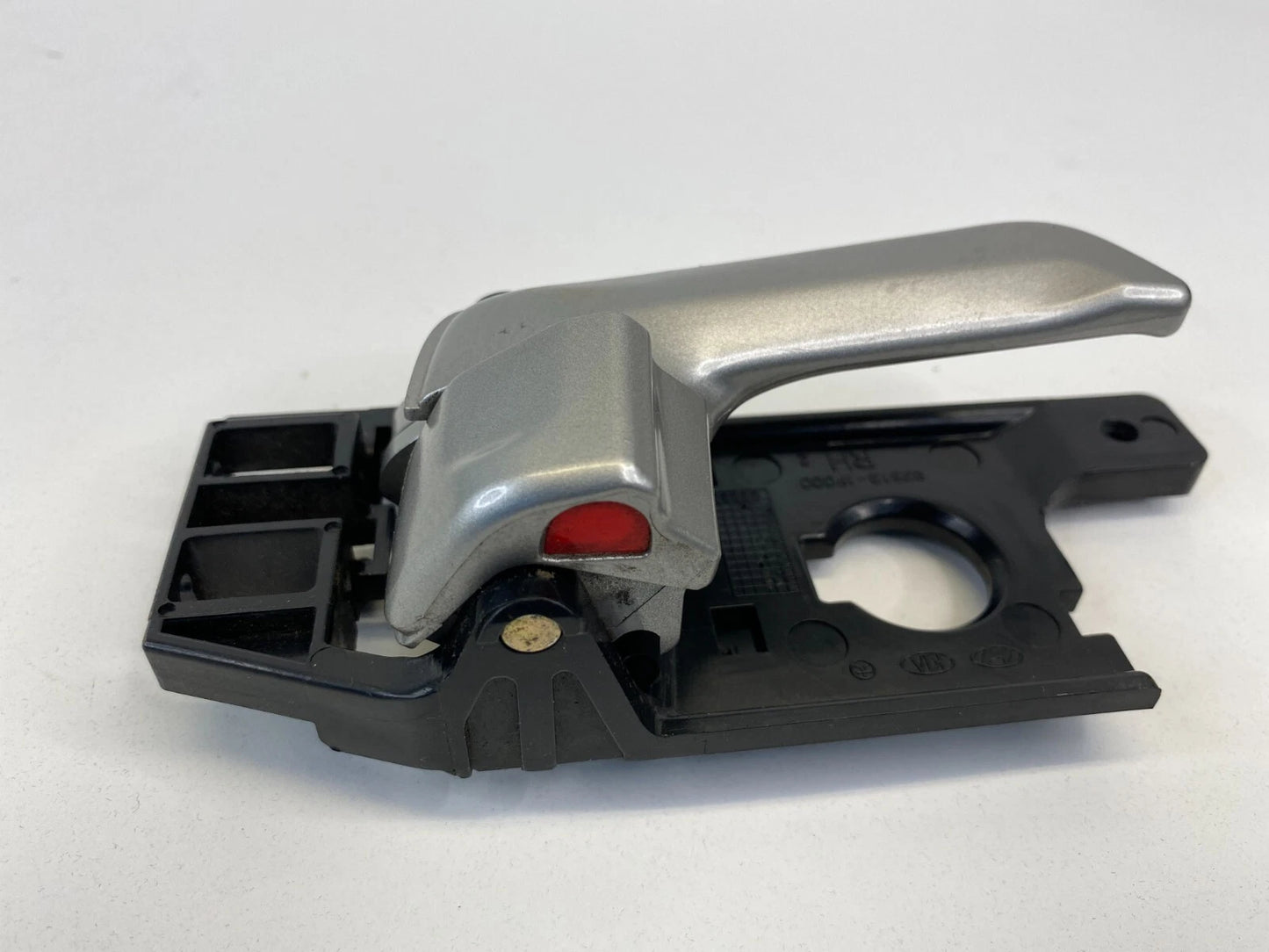 2005-2010 KIA SPORTAGE REAR RIGHT PASSENGER INNER DOOR HANDLE OEM 826131F000