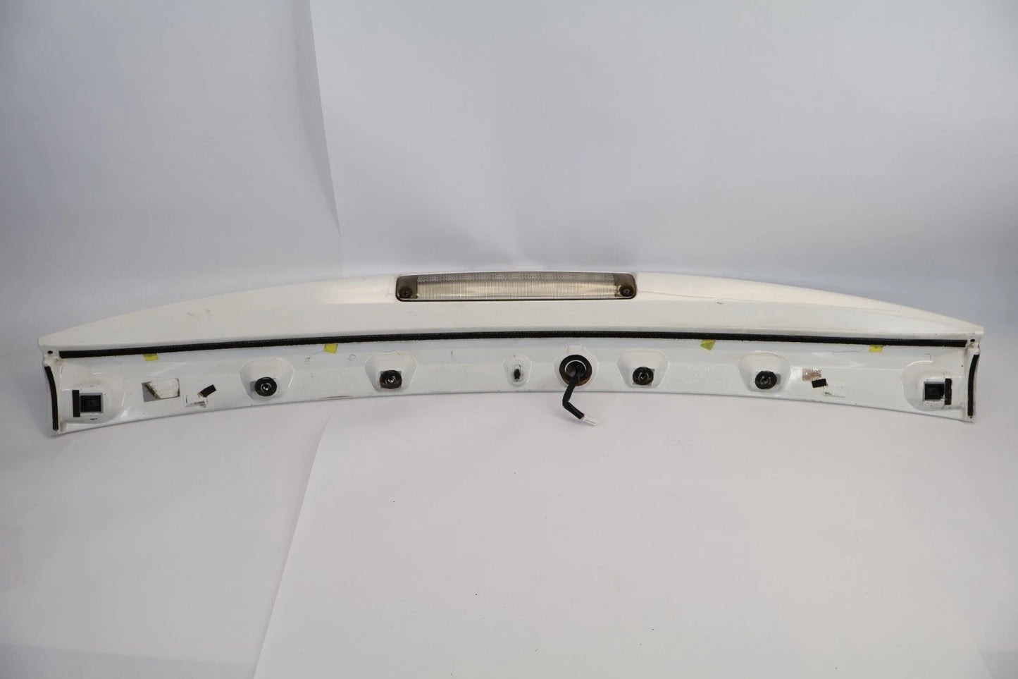 04-09 TOYOTA PRIUS REAR UPPER TRUNK SPOILER WING W/ THIRD BRAKE LIGHT WHITE OEM