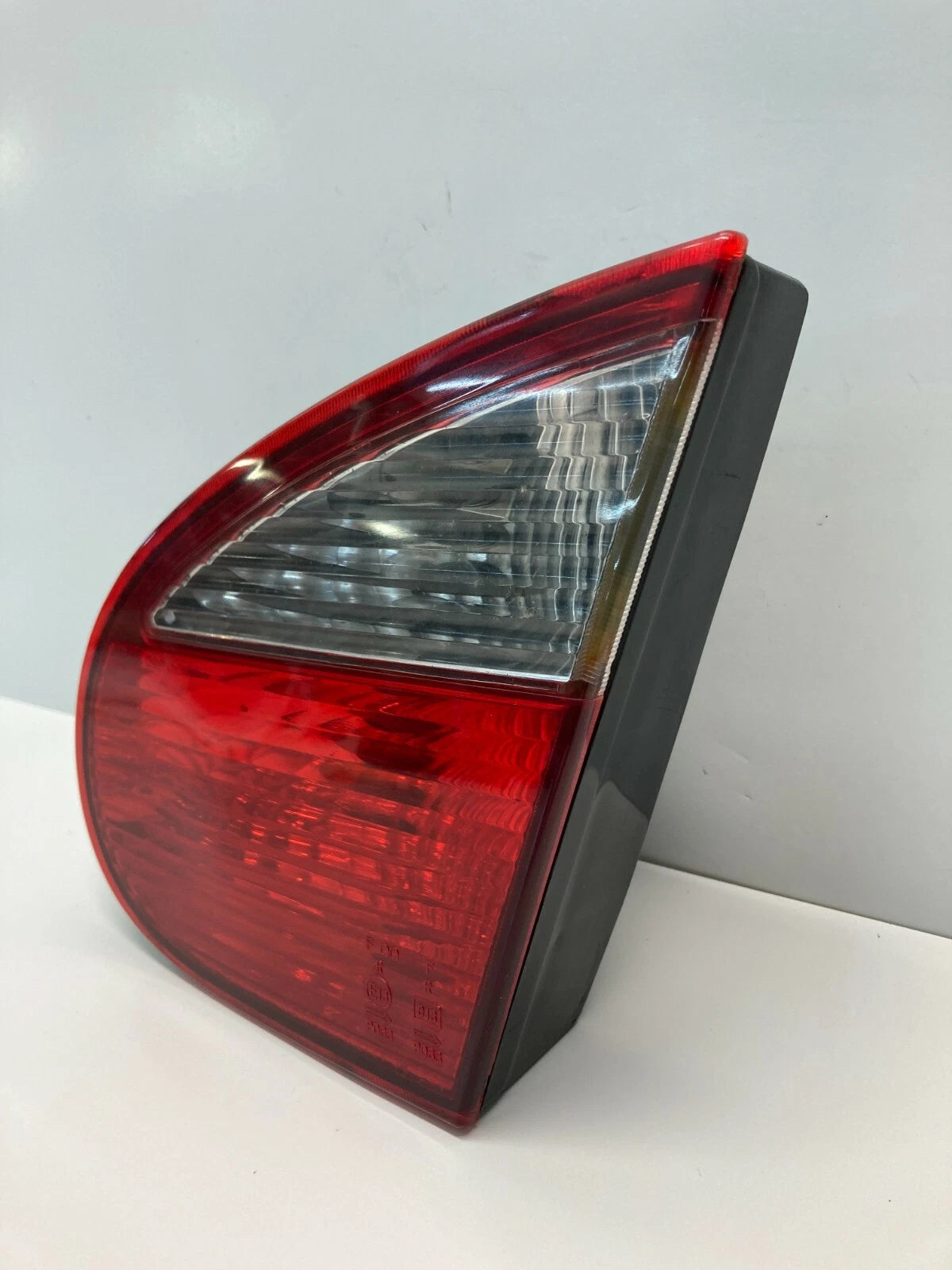 1999 2000 DAEWOO LANOS SEDAN RIGHT SIDE TAIL LIGHT INNER TAILLIGHT LAMP OEM