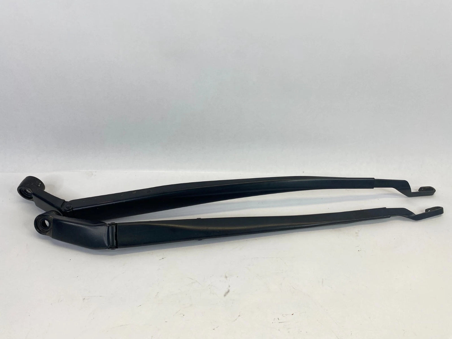 2009-2015 TOYOTA VENZA FRONT WINDSHIELD WIPER ARM LEFT & RIGHT OEM