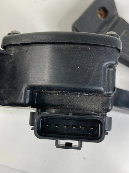 2011-2015 HYUNDAI SONATA ACCELERATOR PEDAL GAS UNIT SENSOR ASSY 32700-3Q100 OEM