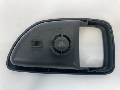 10-13 KIA SOUL FRONT RIGHT SIDE INNER DOOR HANDLE COVER BEZEL TRIM 82611-2K100