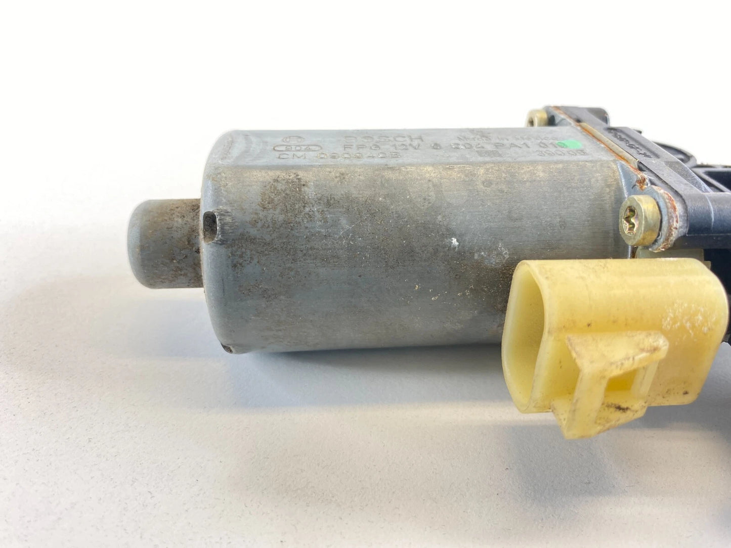 2000-2005 CHEVROLET IMPALA FRONT RIGHT SIDE DOOR POWER WINDOW MOTOR CM090940B