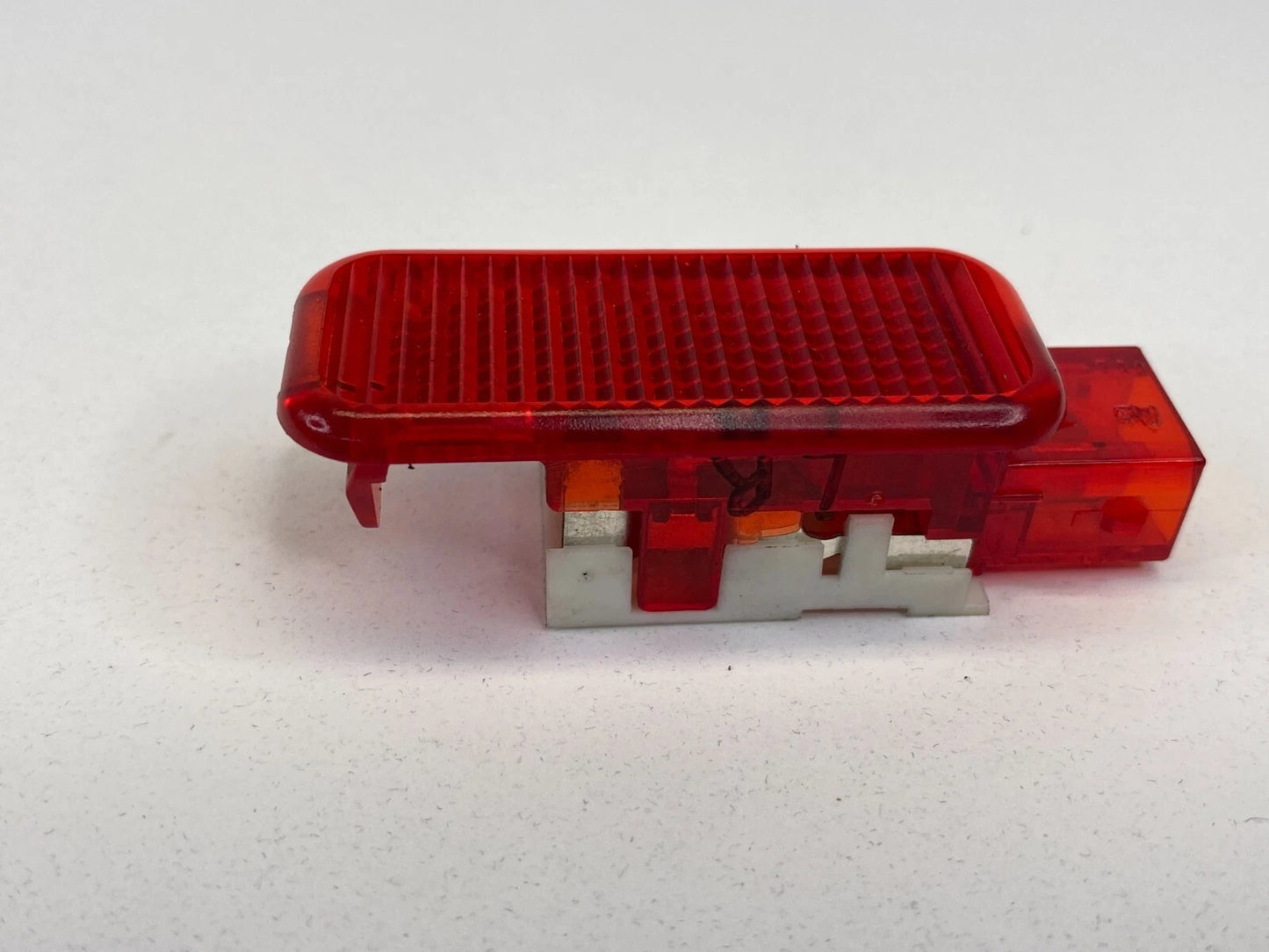 2005-2011 AUDI A6 REAR LEFT DRIVER SIDE INTERIOR DOOR SAFETY WARNING LIGHT RED