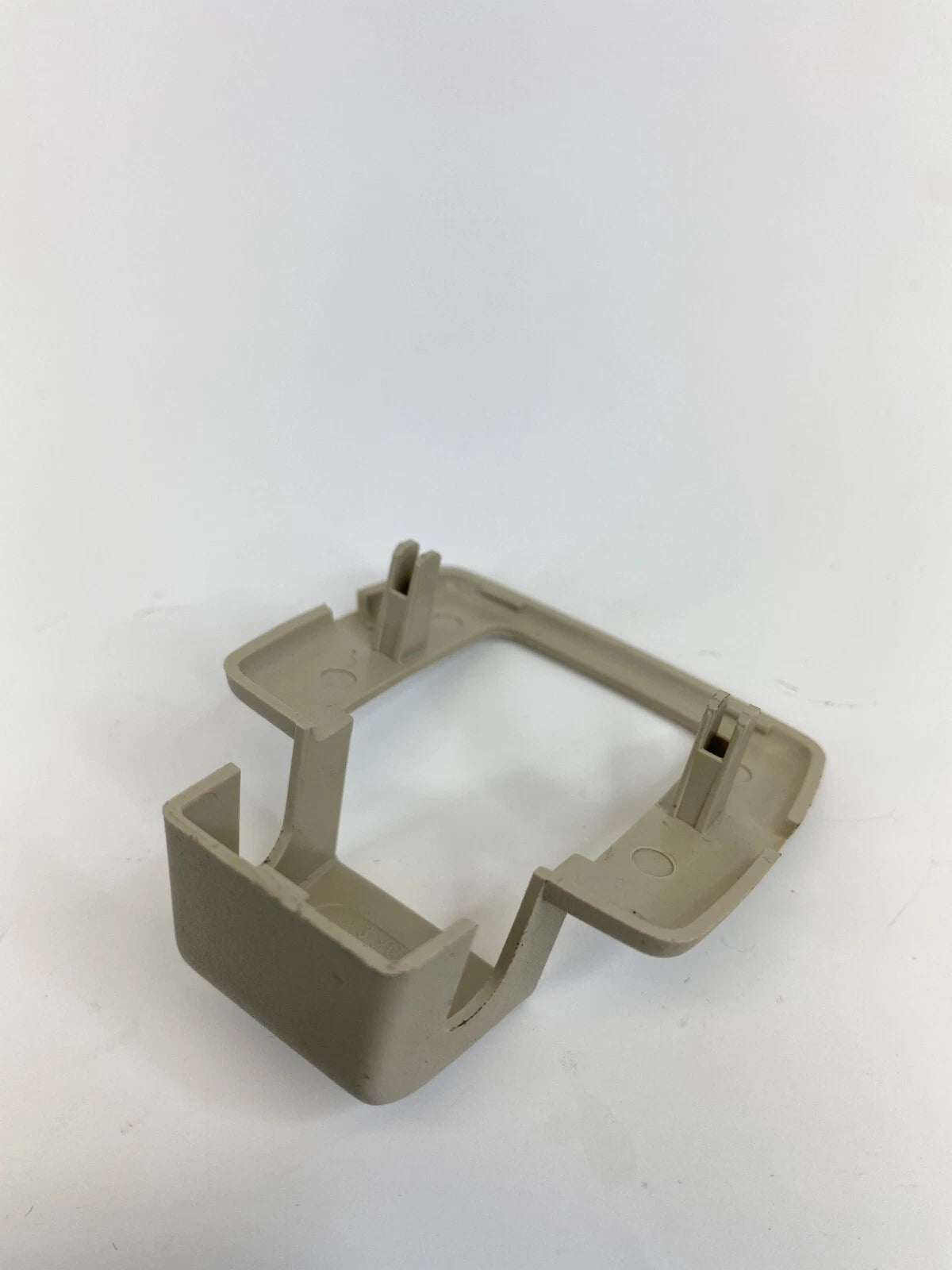 2012-2016 MERCEDES-BENZ E350 COVER SUPPORT TRIM COVER A2128111307 OEM