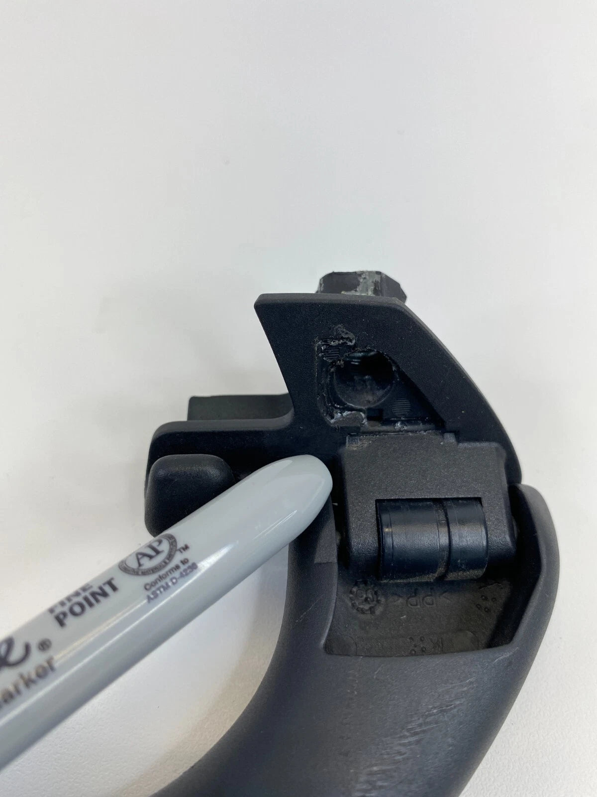 2006 2007 VOLKSWAGEN GTI REAR RIGHT SIDE ROOF INTERIOR GRAB ASSIST HANDLE ASSY