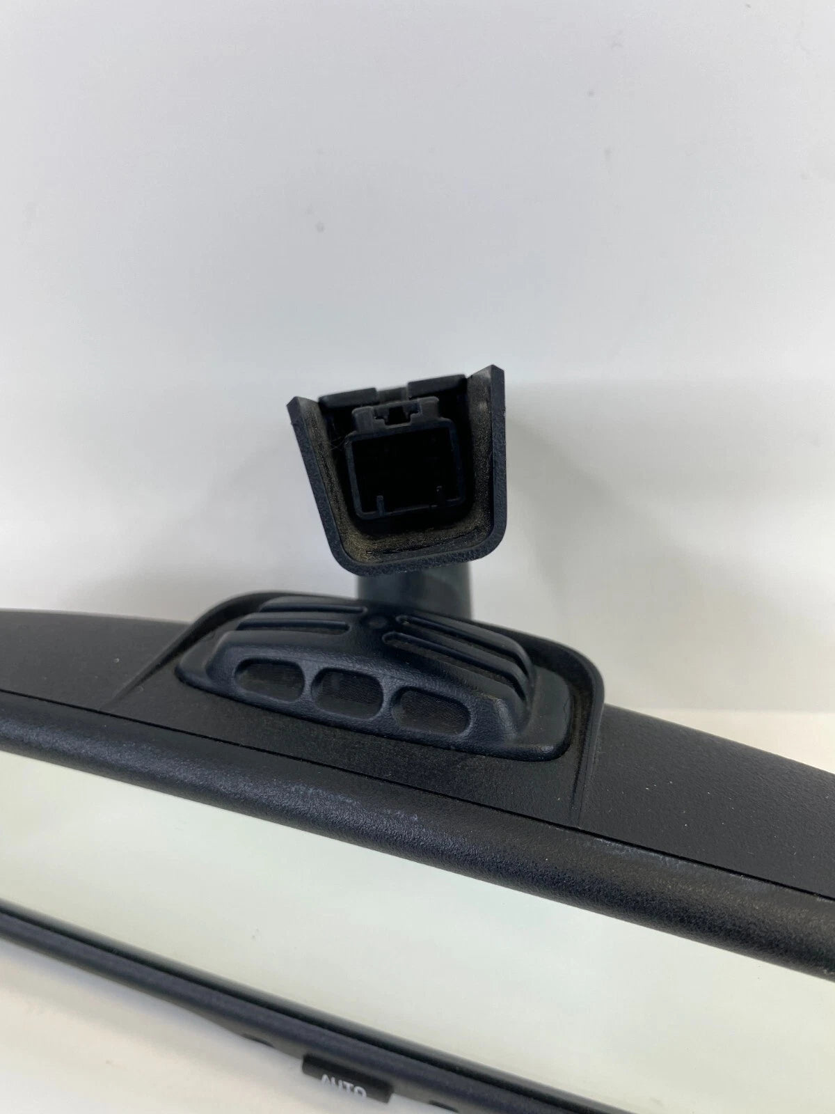 2004-2008 TOYOTA SOLARA INTERIOR REAR VIEW MIRROR AUTOMATIC DIMMING E11026128