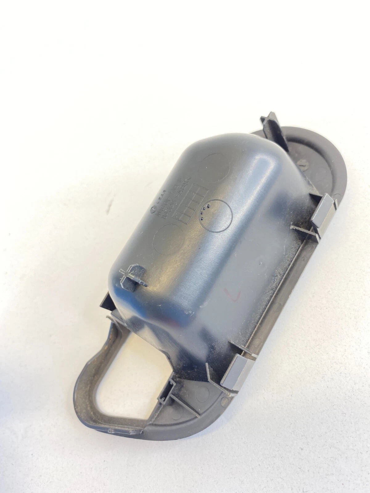 2005-2008 CHRYSLER CROSSFIRE FRONT LEFT DRIVER SIDE INNER DOOR HANDLE TRIM COVER