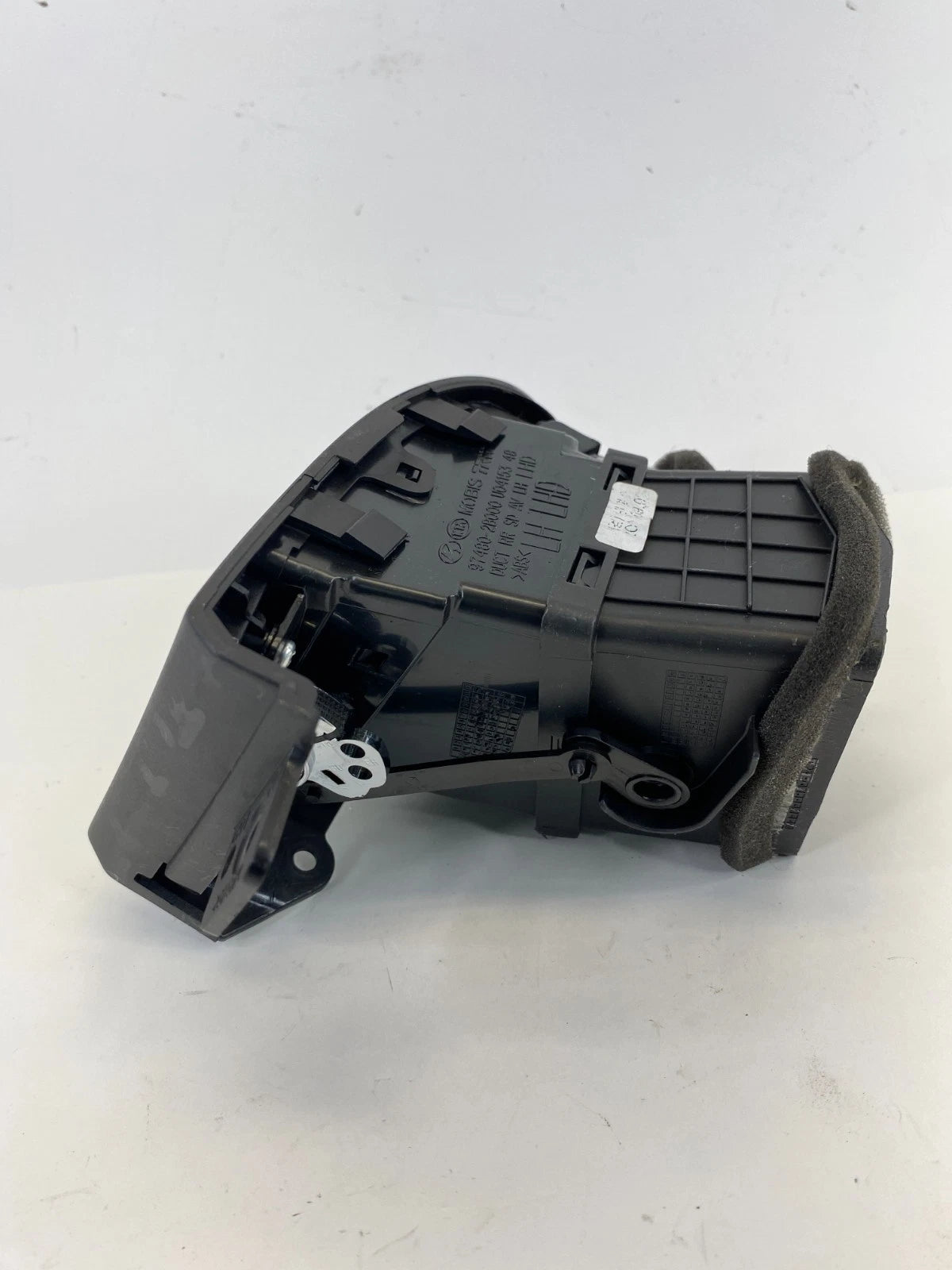 2007-2012 HYUNDAI SANTA FE DASH LEFT SIDE AC AIR VENT GRILLE OUTLET 97480-2B000