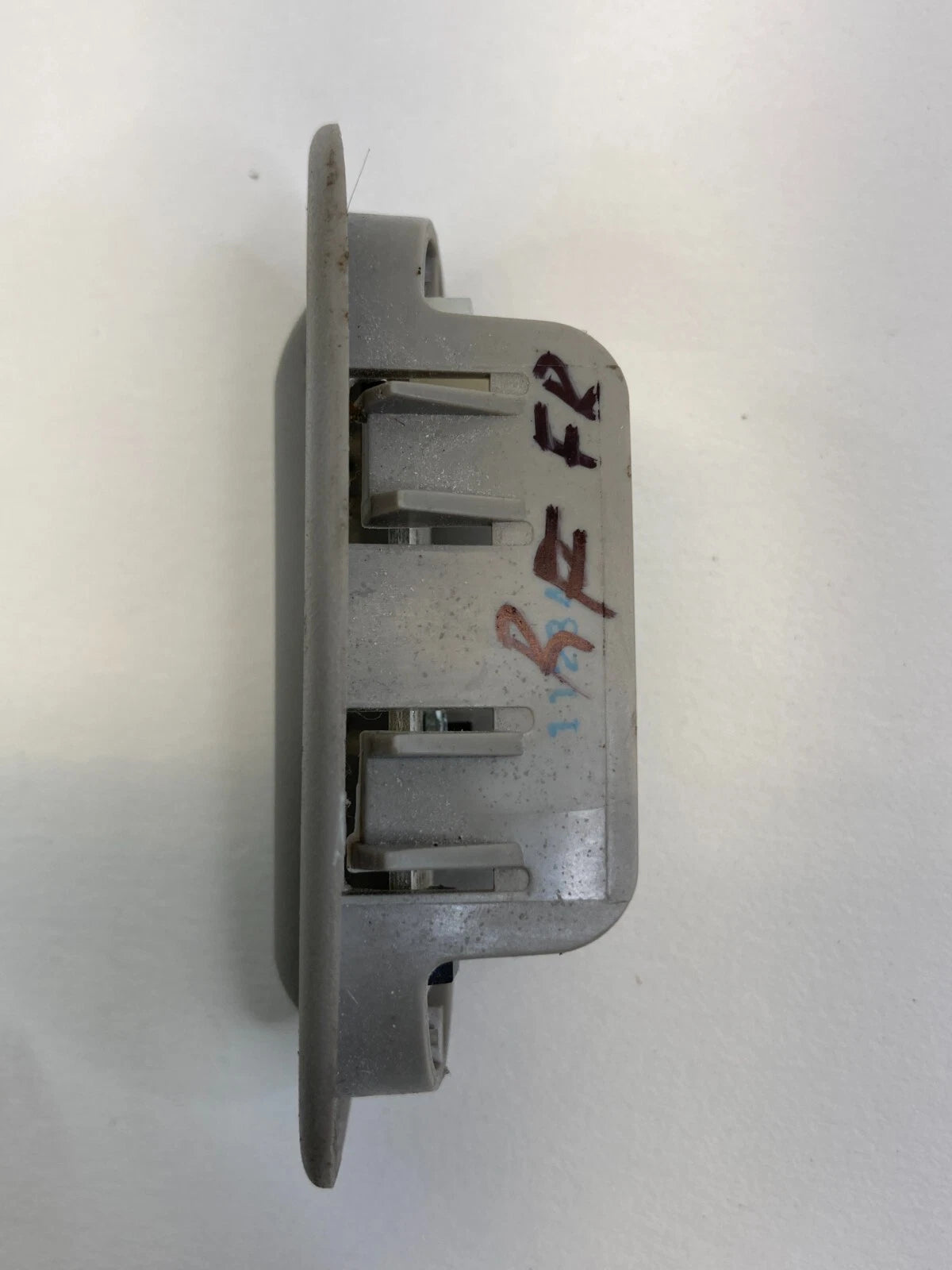 2012-2015 RAM CARGO VAN C/V FRONT RIGHT PASSENGER SIDE DOOR COURTESY LIGHT LAMP
