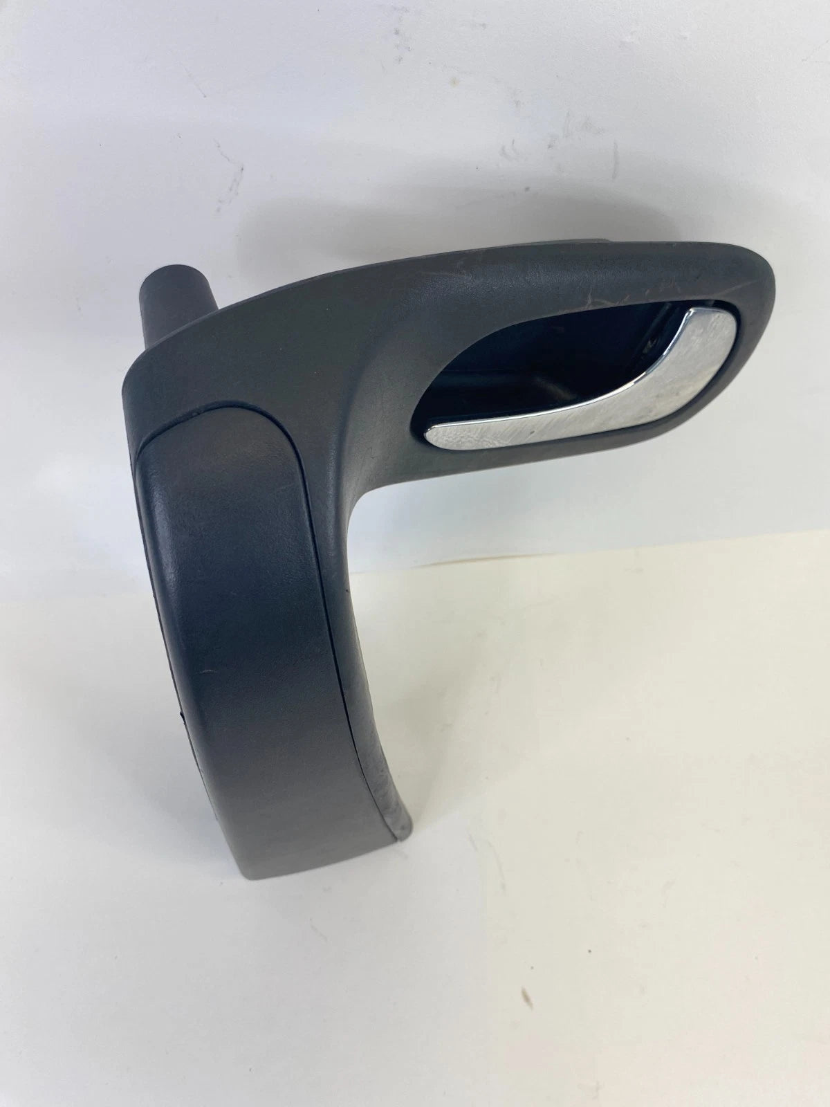 2008-2012 Buick Enclave Front Right Interior Door Grab Pull Handle OEM