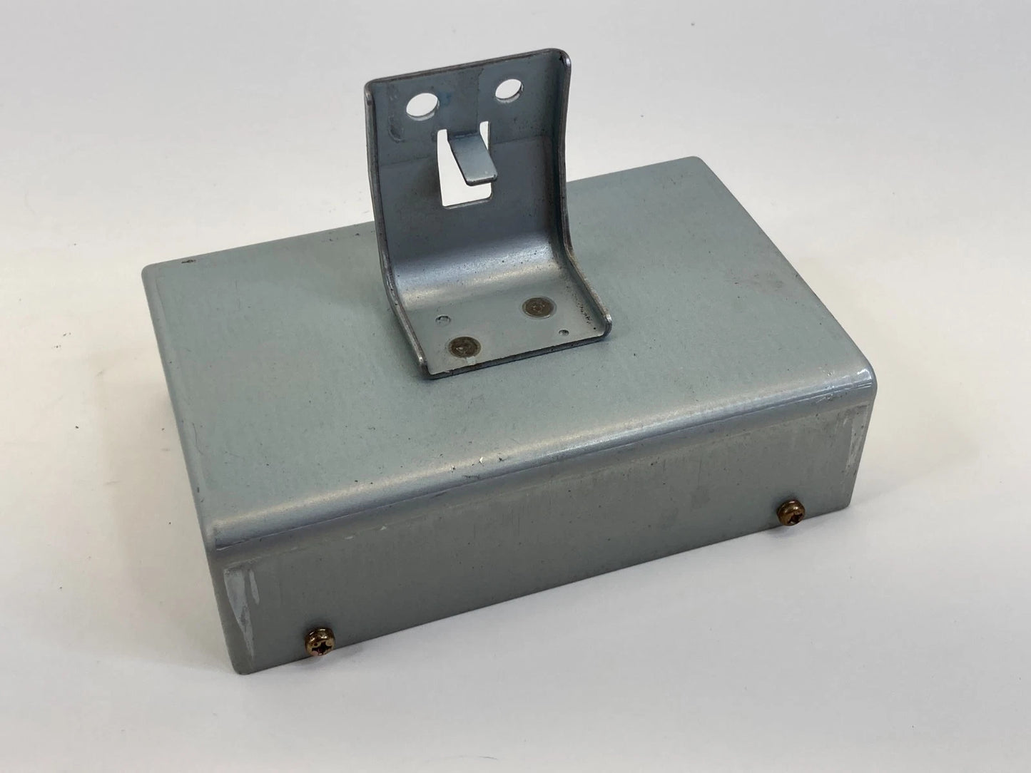 2006-2008 INFINITI M35 M45 POWER DISTRIBUTION CONTROL MODULE 285F0-EH100 OEM