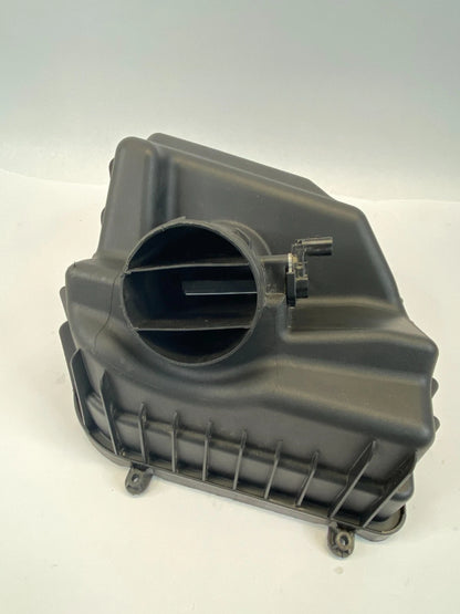2009-2017 CHEVROLET TRAVERSE ENGINE AIR CLEANER FILTER INTAKE BOX COVER TOP OEM