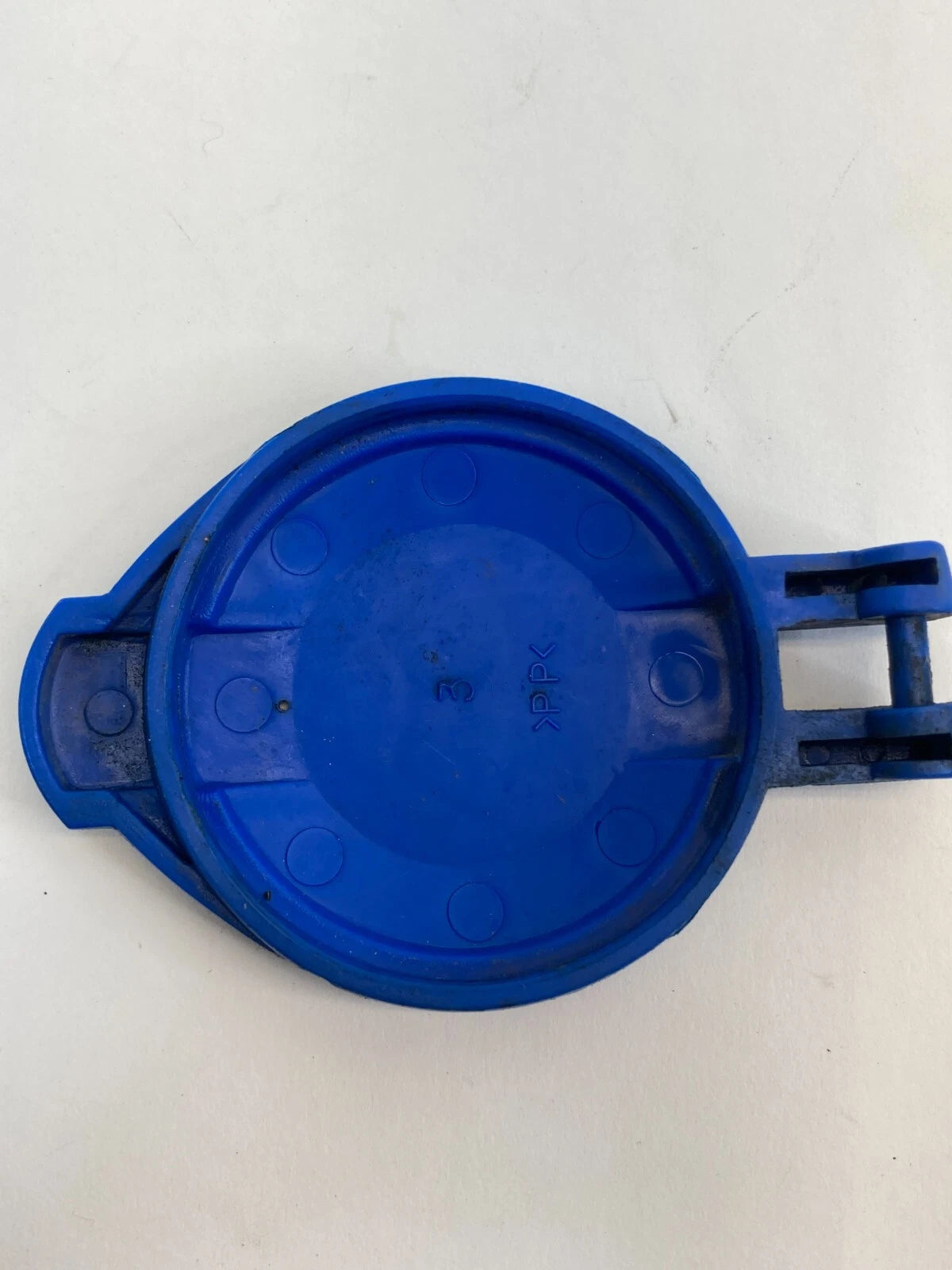 06-10 HYUNDAI ELANTRA SEDAN WINDSHIELD WIPER WASHER FLUID RESERVOIR CAP COVER