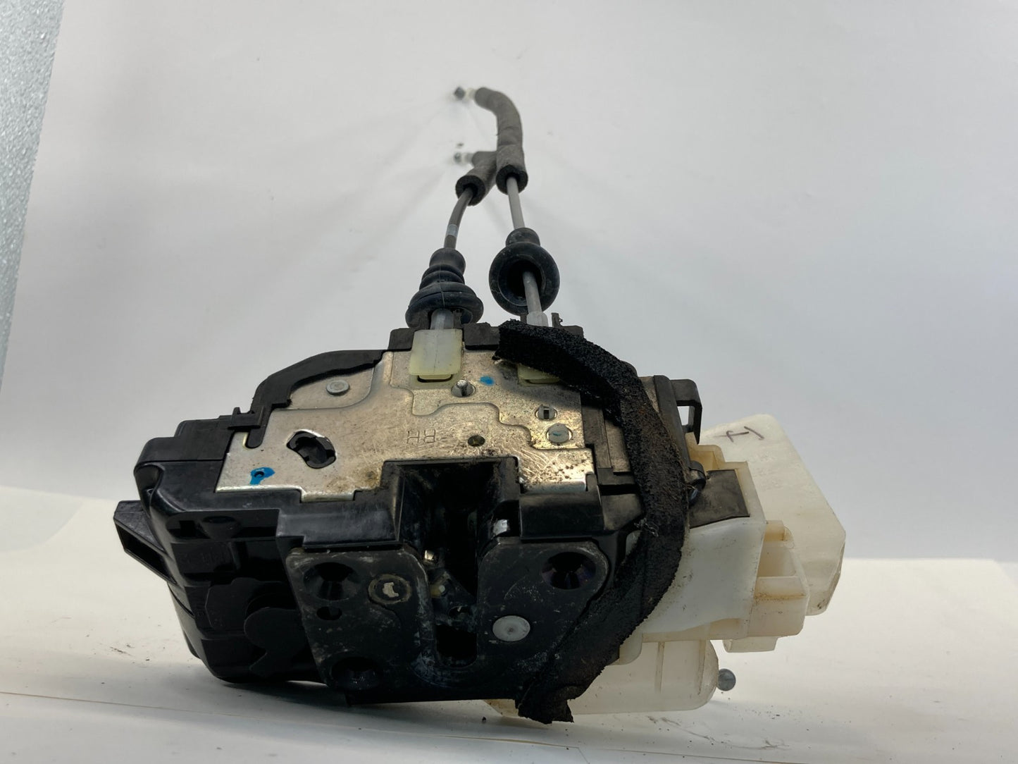 2008-2010 Hyundai Sonata Front Right Passenger Door Lock Latch Actuator OEM