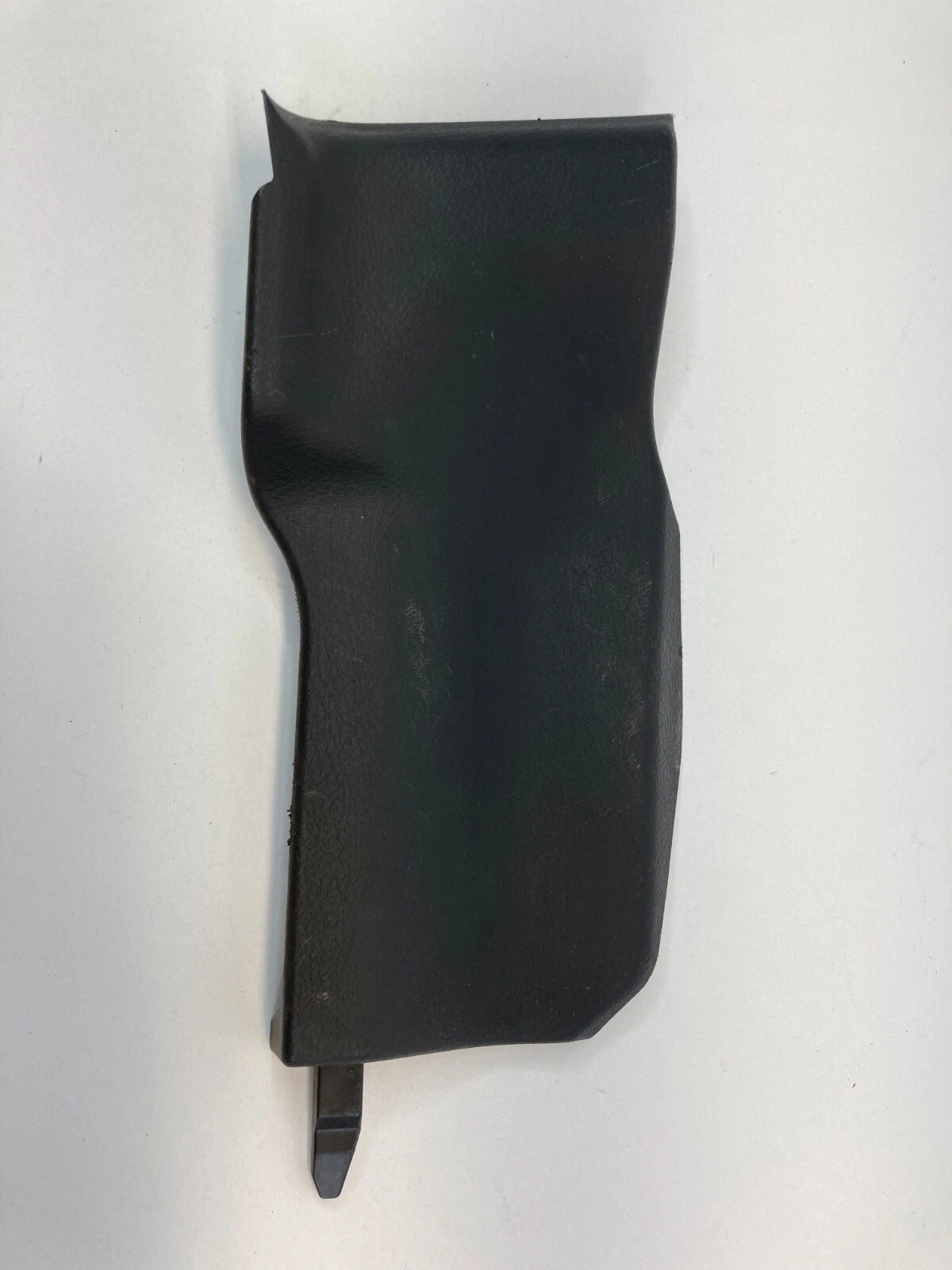 09-13 TOYOTA MATRIX FRONT LEFT SIDE CENTER CONSOLE TRIM COVER PANEL 5881602090