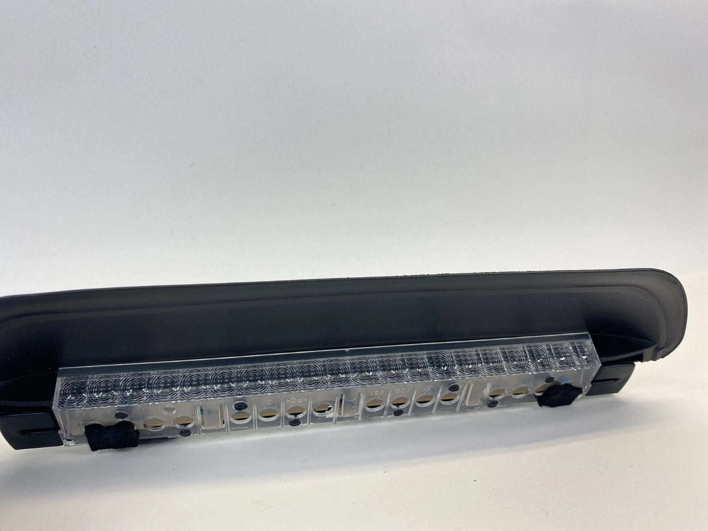 2009 2010 BMW 535I XDRIVE SEDAN 3RD THIRD BRAKE LIGHT HIGH MOUNTED STOP LAMP OEM