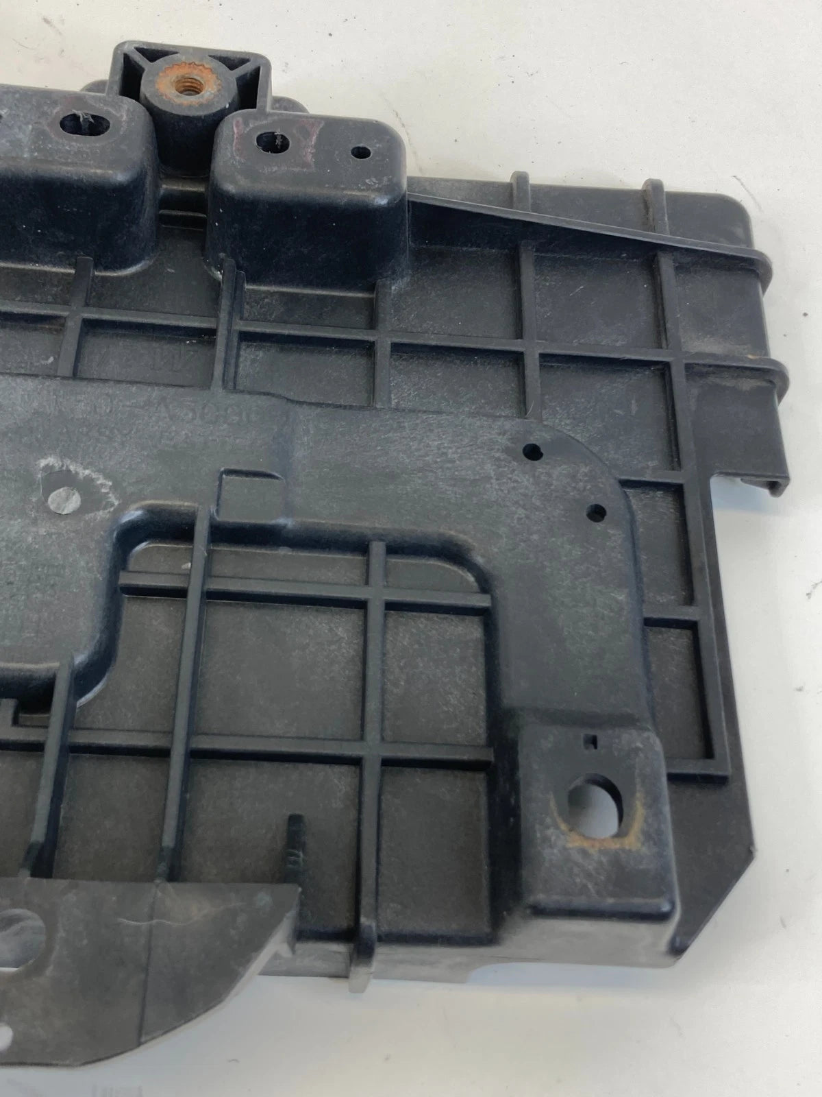 2013-2017 Hyundai Elantra GT Engine Battery Tray Support Holder Battery Holder