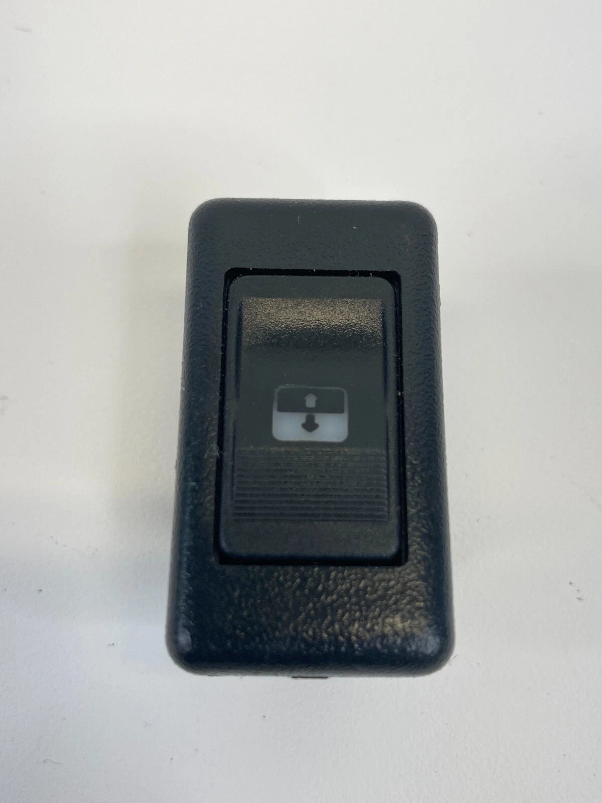 2007 07 TOYOTA CAMRY SUN ROOF SUNROOF MOONROOF CONTROL SWITCH BUTTON OEM