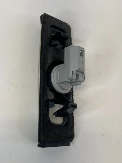 2002-2011 TOYOTA CAMRY SEDAN 4-DR REAR TRUNK LID LICENSE PLATE LIGHT LAMP OEM
