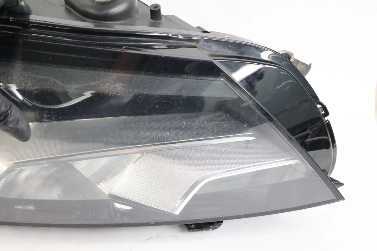 2012-2015 VOLKSWAGEN PASSAT FRONT RIGHT HALOGEN HEADLIGHT ASSEMBLY 561-941-006-D
