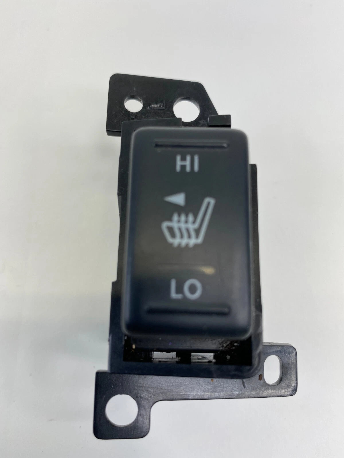 2009-2013 NISSAN ALTIMA FRONT RIGHT PASSENGER HEATED HEAT SEAT BUTTON SWITCH OEM
