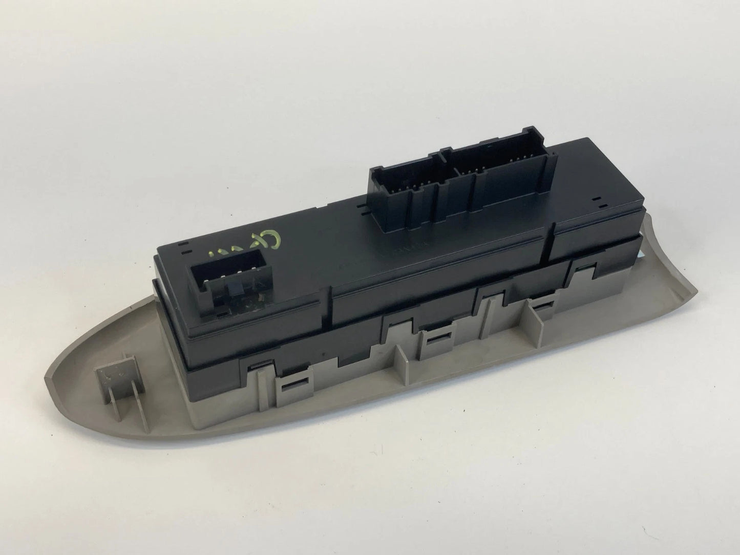 2006-2009 CHEVROLET TRAILBLAZER FRONT RH PASSENGER SIDE POWER WINDOW SWITCH OEM