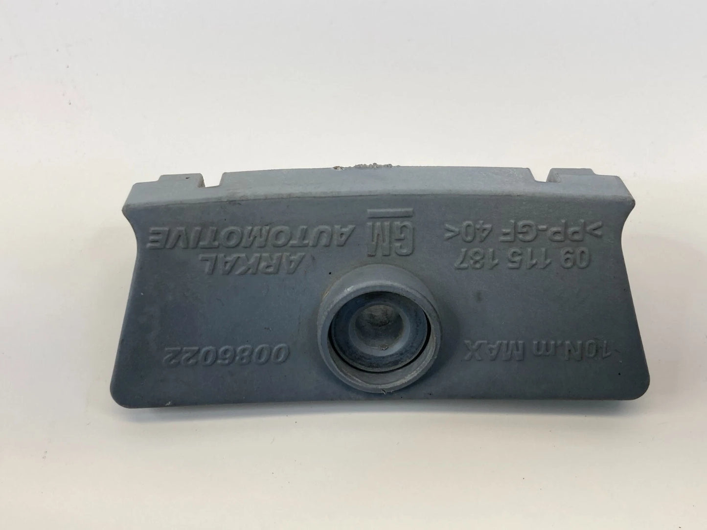 2013-2015 CHEVROLET MALIBU BATTERY HOLD DOWN RETAINER CLAMP 09115187 OEM