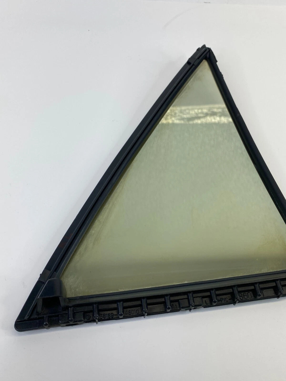 99-03 LEXUS RX300 REAR LEFT DRIVER SIDE DOOR VENT WINDOW GLASS 68189-48010 OEM