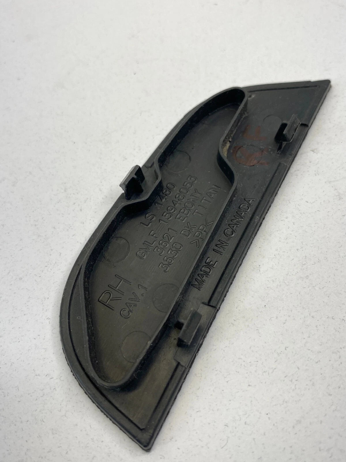2009-2012 CHEVROLET TRAVERSE FRONT RIGHT DOOR ARMREST TRIM COVER CAP 15948053