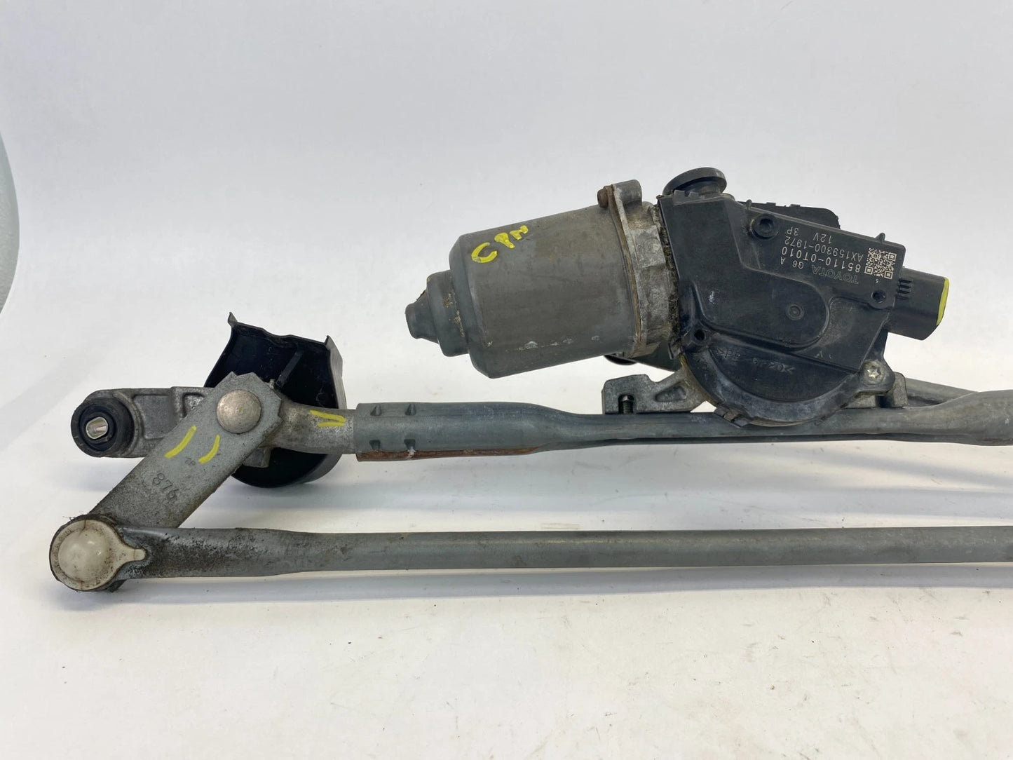 2009-2015 TOYOTA VENZA FRONT WINDSHIELD WIPER MOTOR & LINKAGE OEM 85110-0T010