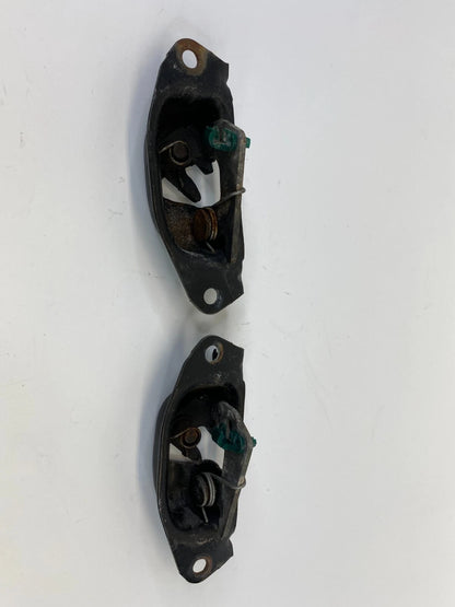 2003-2006 CHEVROLET AVALANCHE TAILGATE LATCH STRIKER BOLT ASSEMBLY SET OF 2 OEM