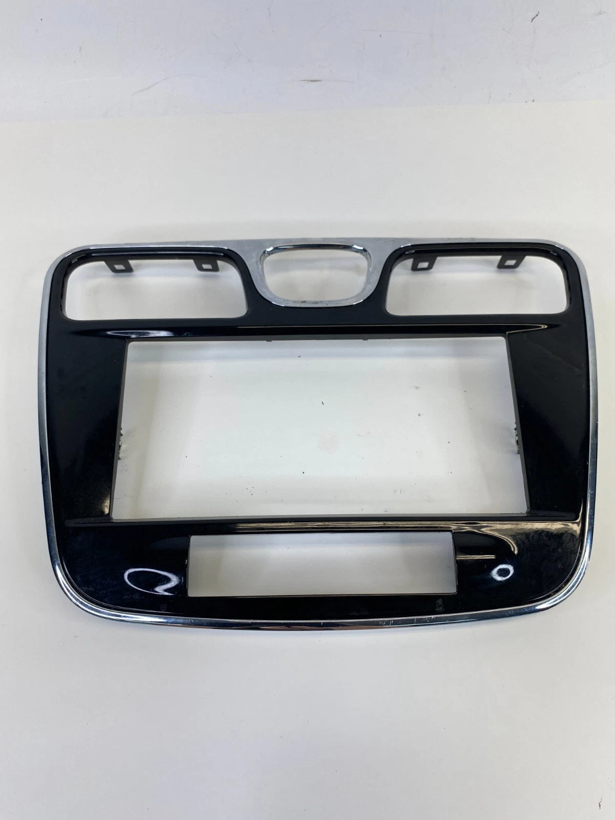 2011-2014 CHRYSLER 200 CENTER DASH RADIO CLOCK & HAZARD SWITCH BEZEL TRIM OEM