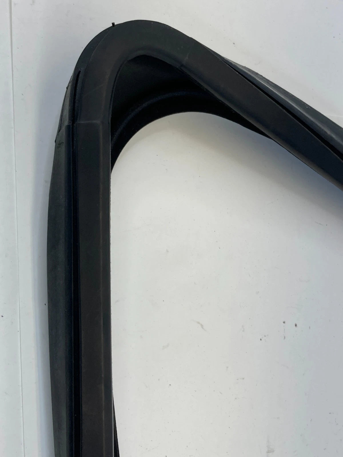 2008-2012 JEEP LIBERTY REAR RIGHT WINDOW VENT QUARTER GLASS OEM