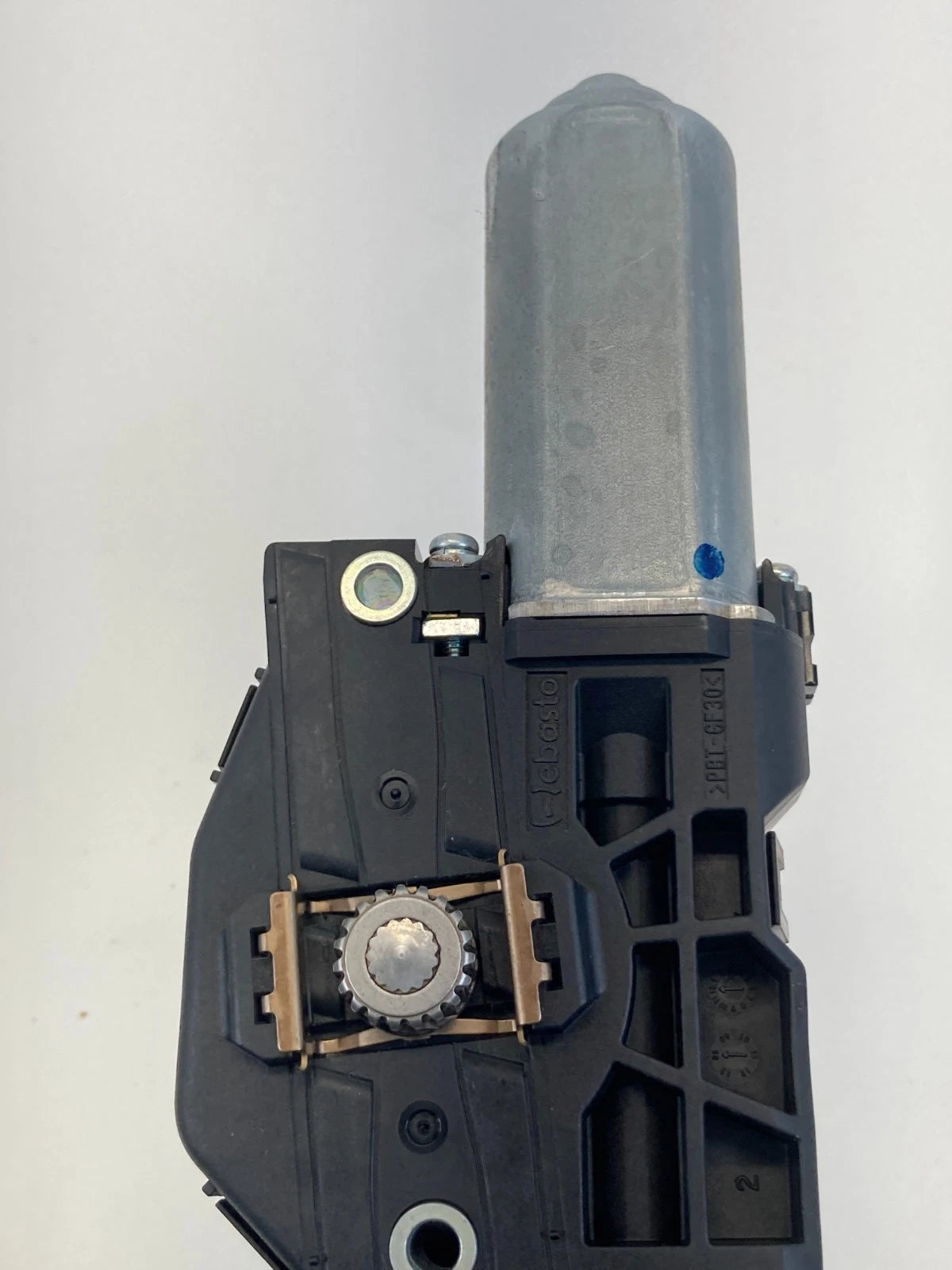 2010 2011 2012 2013 MAZDA 3 SUNROOF MOONROOF MOTOR ACTUATOR ASSY A0507-494 OEM