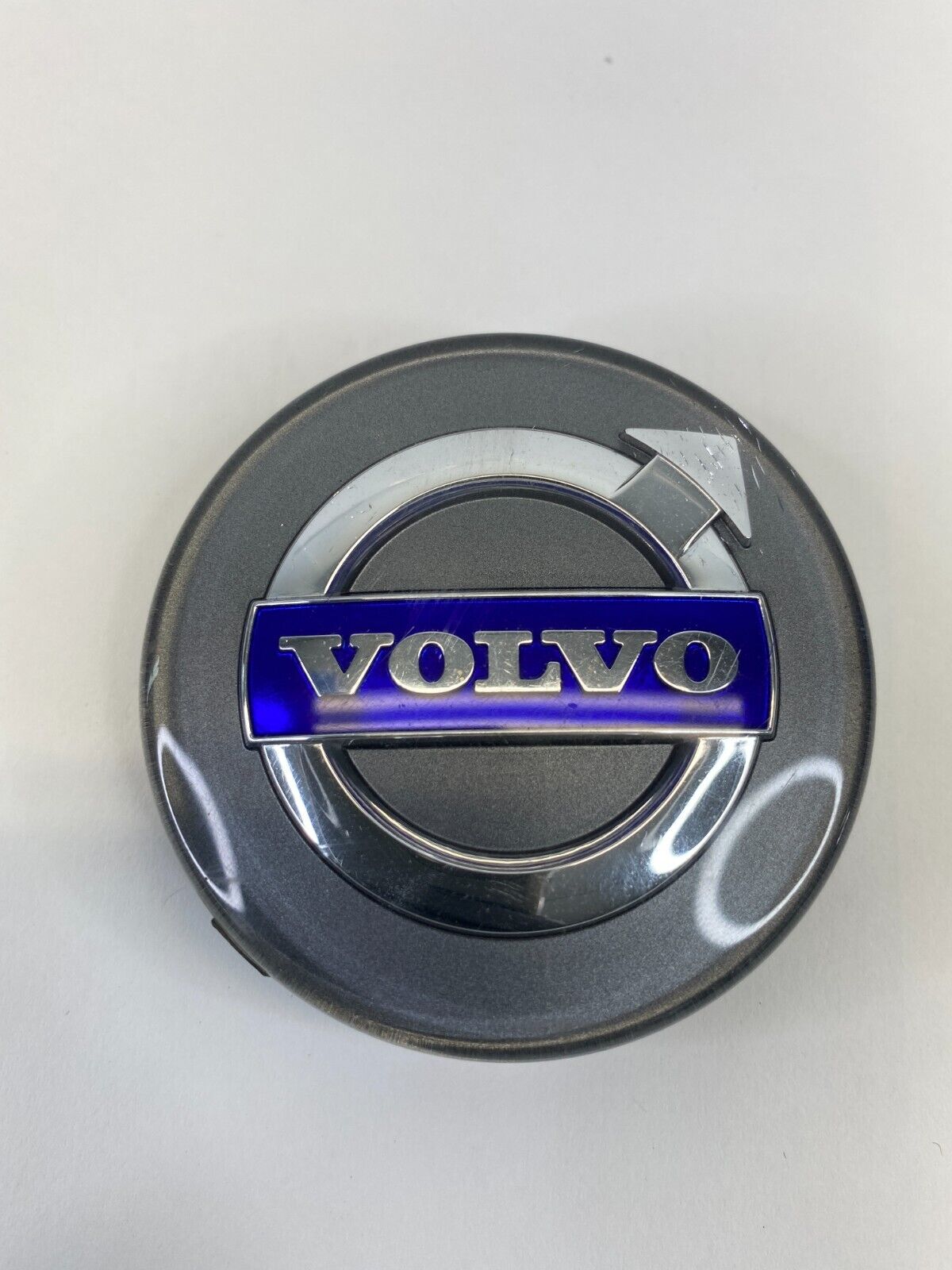 2008 2009 08 09 Volvo XC70 Wheel Center Cap Hubcap Emblem 30748052 OEM