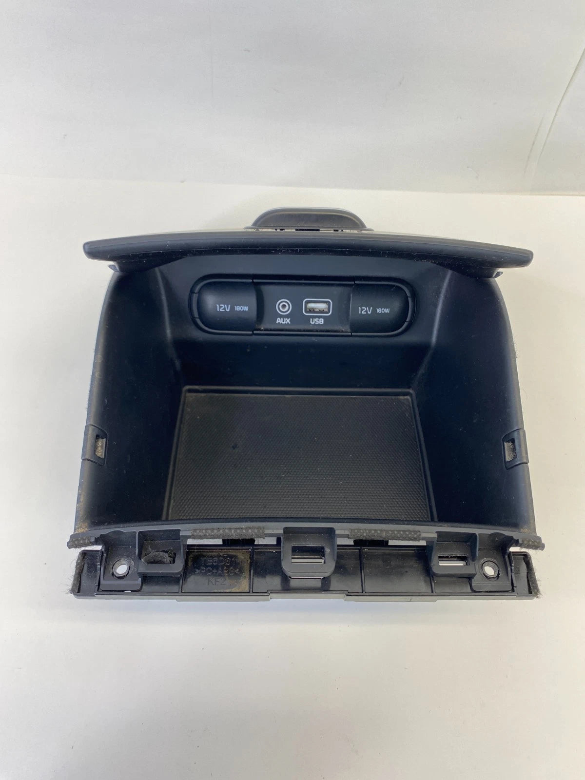 16 17 18 KIA SORENTO CENTER CONSOLE STORAGE TRIM TRAY W/ CHARGERS AUX & USB OEM